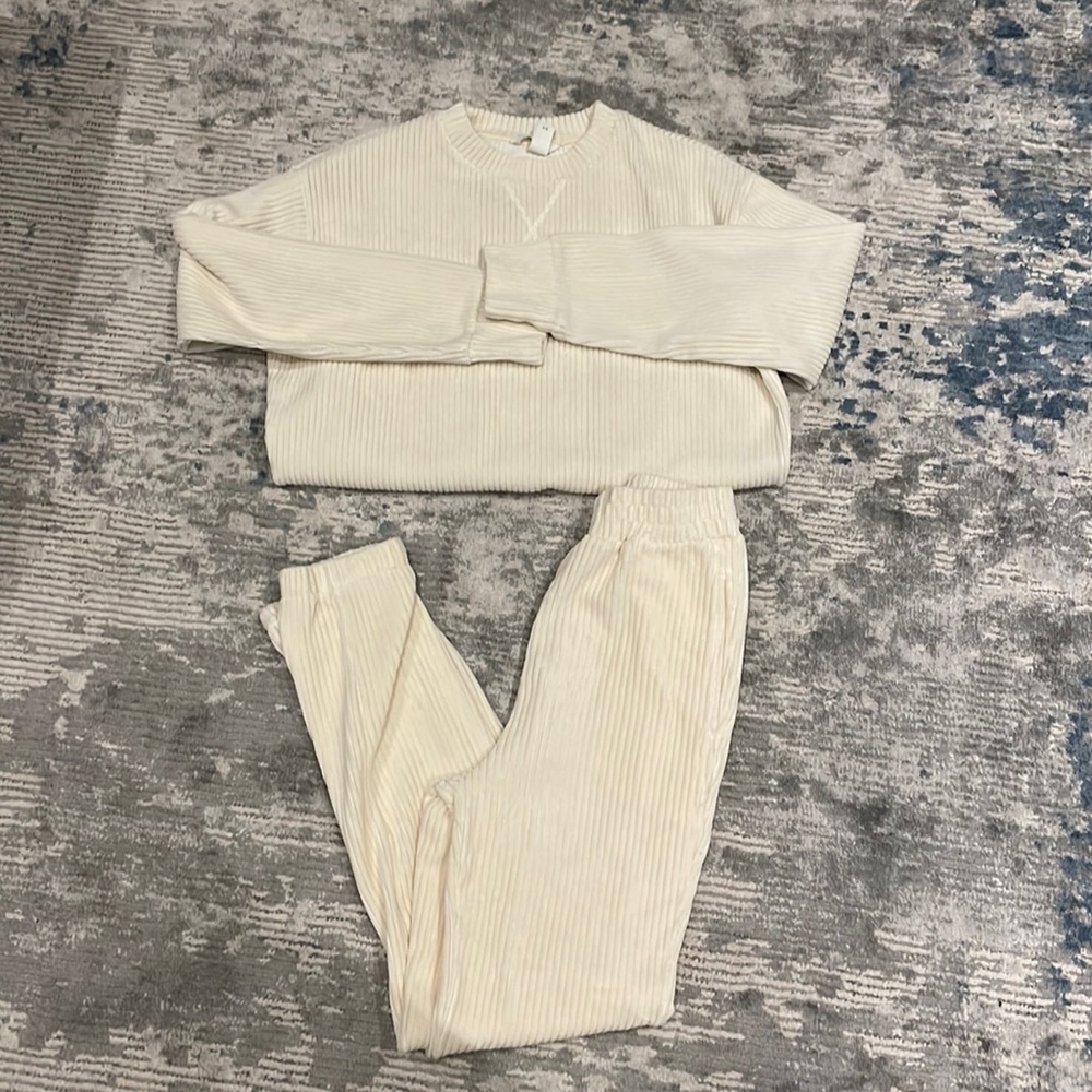 H&M JOGGER & SWEATSHIRT SET